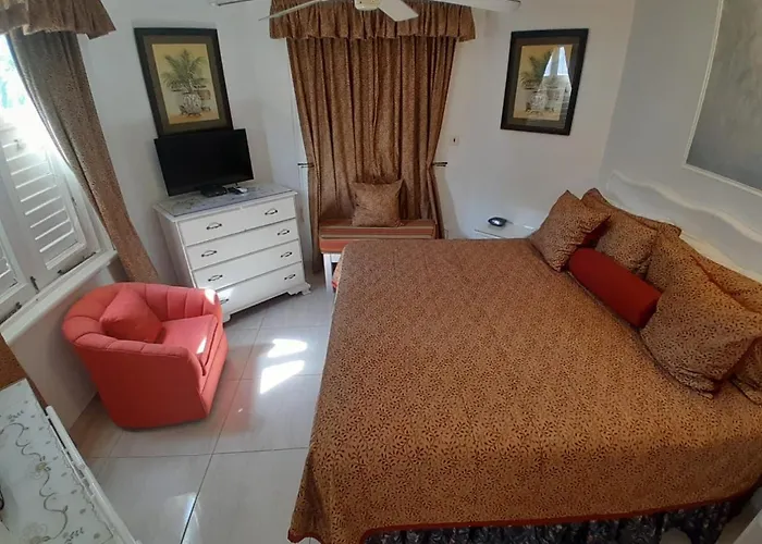 Beachview 1 Bedroom 18 Apartamento Ocho Ríos
